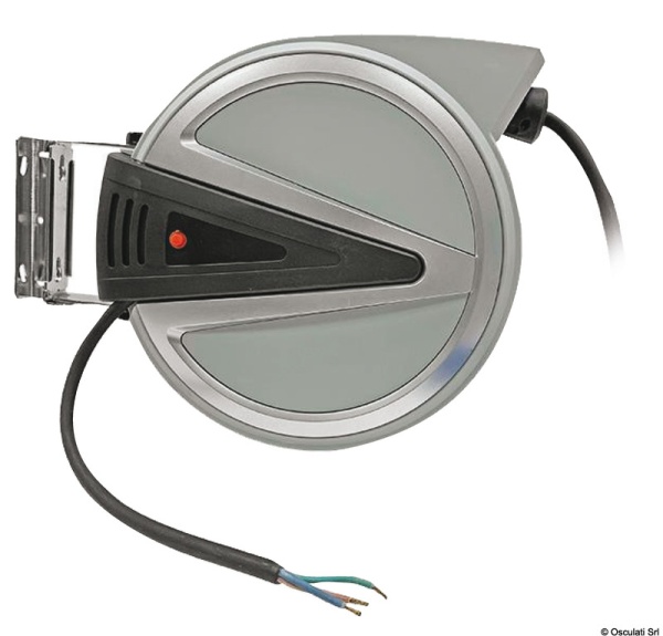 Einziehbares Stromkabel f.Landanschluss 16A