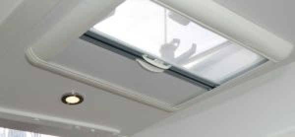 Surfaced SkyScreen Für Lewmar-Luken Serie "Low Profile" und "Flush-Hatch", 22