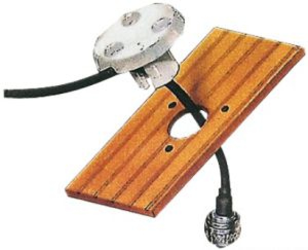 Glomex nylon deck fairlead