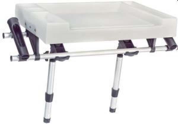 Tablett für Köder und zum Säubern der Fische