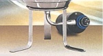 Halterung aus 3 Füßen zum Aufstellen des Grills